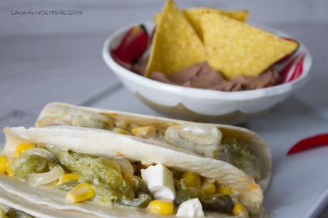 Tacos de rajas con crema Tacos de rajas con crema