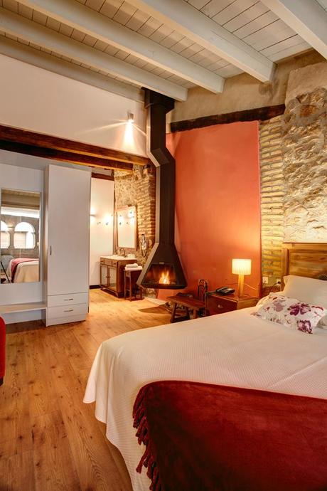 TOP 5 Románticas habitaciones con chimenea. TOP 5 Románticas habitaciones con chimenea.