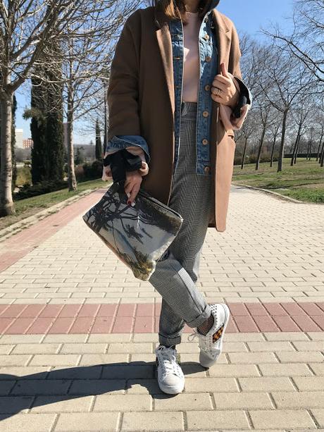 MIXING IN LAYERS.- MIXING IN LAYERS.-