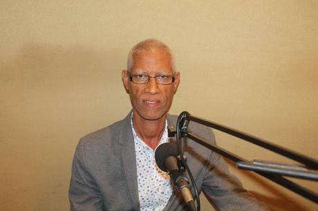 Funcionario de Salud de Bahoruco,Juan Pablo Guillermo, aclara malentendido sobre equipos.