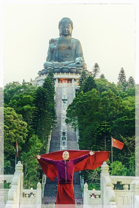 Manto al vuelo con la bendición de Buda - Fotografía artística