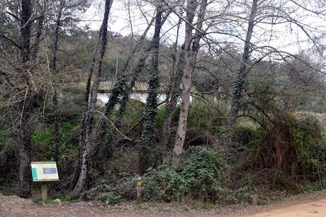 SENDERO DE LA GARGANTA DE VALDEINFIERNO SENDERO DE LA GARGANTA DE VALDEINFIERNO