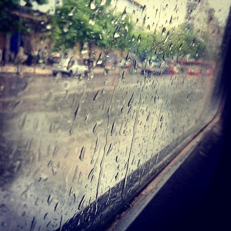 Febrero en imágenes La lluvia me sorprendió esta mañana :) #rain #perfectday
