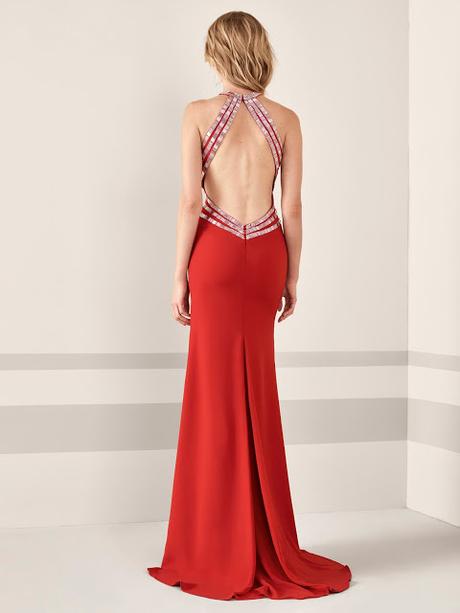 La nueva colección de Fiesta 2019 de Pronovias va dirigida a una mujer elegante, sofisticada y selecta