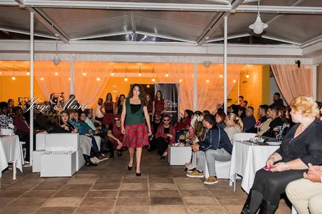 desfile en Amber plaza