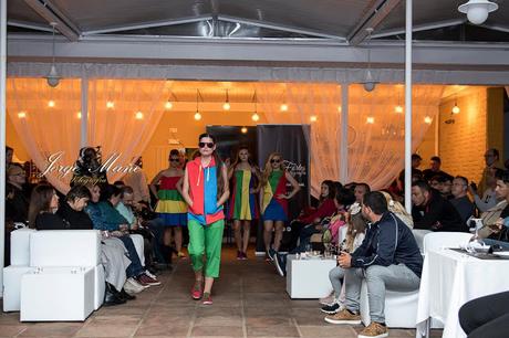 desfile en Amber plaza