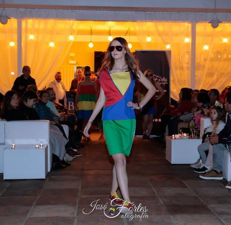 desfile en Amber plaza