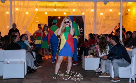 desfile en Amber plaza
