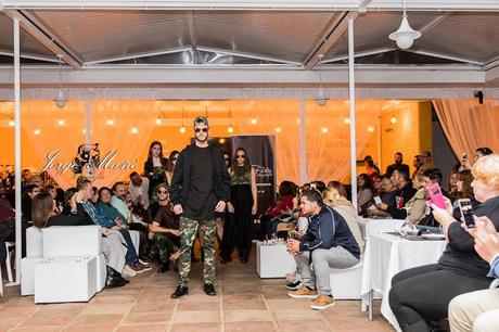 desfile en Amber plaza