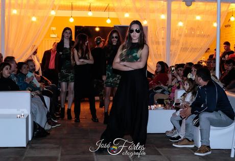 desfile en Amber plaza
