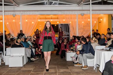 desfile en Amber plaza