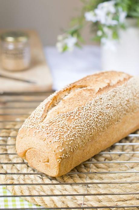 Pan integral con sésamo