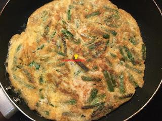 TORTILLA DE ESPÁRRAGOS VERDES