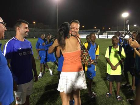 AFA Angola entrega sus regalos a Míchel Salgado