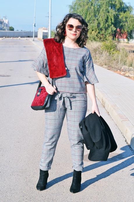 Cómo llevar un conjunto de estampado principe de gales