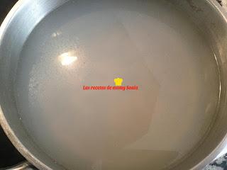 MERLUZA , ALMEJAS Y PATATAS EN SALSA