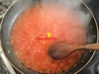 MERLUZA , ALMEJAS Y PATATAS EN SALSA