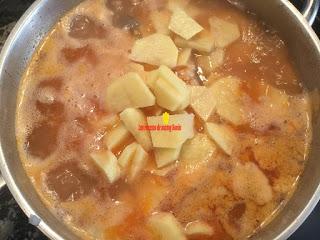 MERLUZA , ALMEJAS Y PATATAS EN SALSA