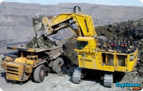 Komatsu-PC5500-6-top-10-excavadoras-mas-grandes