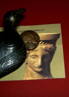 Paseando por el emporion de la Illeta dels Banyets