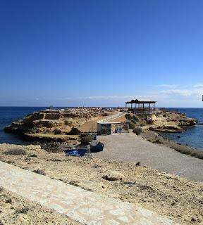 Paseando por el emporion de la Illeta dels Banyets