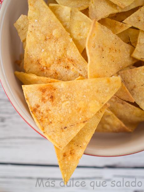 Nachos caseros con tortillas de maíz. Vídeo receta Nachos caseros con tortillas de maíz. Vídeo receta