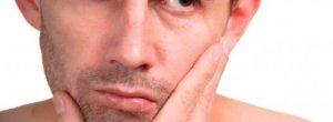 ¿Qué causa la entumecimiento facial?