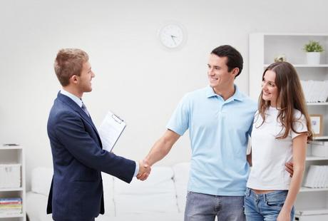 Construyendo relaciones sólidas Construyendo relaciones sólidas