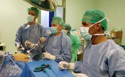 Un millar de consultas y operaciones, balance de la tercera comisión médica a los campamentos saharauis