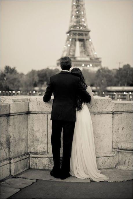 CHAMPAGNE Y MÚSICA DE FONDO. TÚ ENTRE TODOS: NOTHING COMPARES 2U CHAMPAGNE Y MÚSICA DE FONDO. TÚ ENTRE TODOS: NOTHING COMPARES 2U