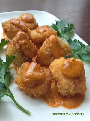 BACALAO EN TAQUITOS CON SALSA DE ROMESCO