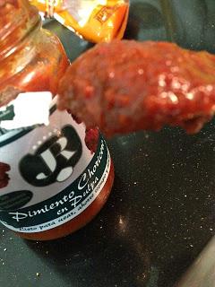 BACALAO EN TAQUITOS CON SALSA DE ROMESCO