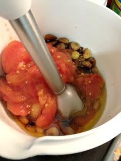 BACALAO EN TAQUITOS CON SALSA DE ROMESCO