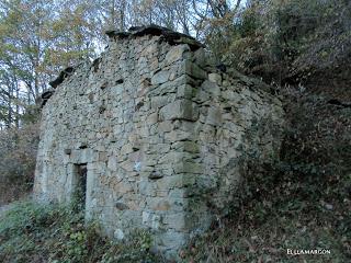 Por los praos de Vil.lar de Cinfuegos y Las Chanas