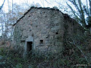 Por los praos de Vil.lar de Cinfuegos y Las Chanas