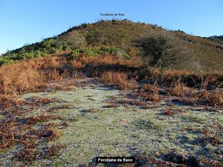 Por los praos de Vil.lar de Cinfuegos y Las Chanas