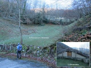 Por los praos de Vil.lar de Cinfuegos y Las Chanas