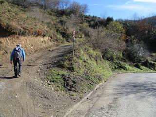 Por los praos de Vil.lar de Cinfuegos y Las Chanas