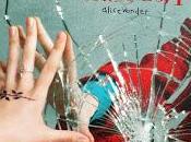 Alice Wonder estrena Strategy