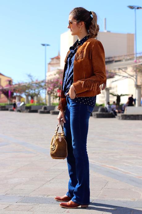 FRINGES AND DOTS FRINGES AND DOTS