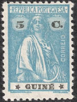 Un viaje por las tres Guineas