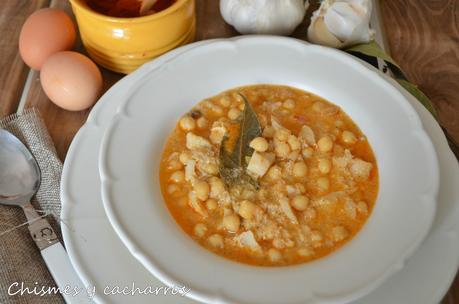 Garbanzos guisados con bacalao