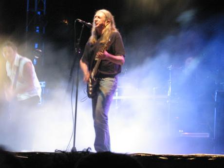 Rosendo, quédate, falta la pénul, no jodas... ¿Qué nos va a pasar? Rosendo, quédate, falta la pénul, no jodas... ¿Qué nos va a pasar?