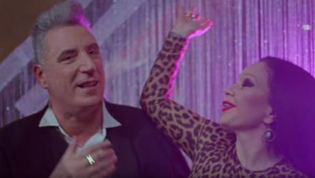 Loquillo conmemora 40 años de carrera con un gran recopilatorio y se une a Alaska para una nueva versión de 'Rey del Glam'