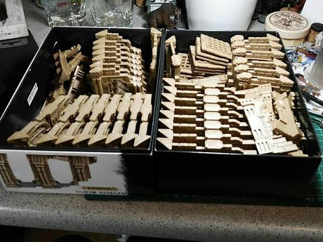 Ruinas con la altura de la caja