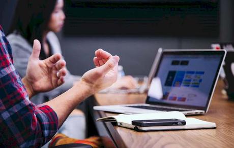 Debate sobre la cobertura informativa de la Asamblea de FEREDE Debate sobre la cobertura informativa de la Asamblea de FEREDE