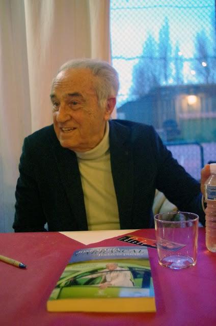 Encuentro con José María Carrascal por su libro (Todavía puedo quedan muchas cosas por vivir)