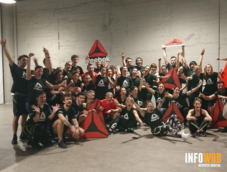 ¿Tienes espacio en tu mochila para unas zapatillas más? ¿Tienes espacio en tu mochila para unas zapatillas más?