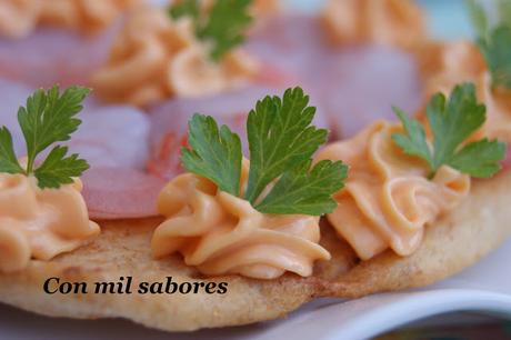 CRUJIENTE DE CARPACCIO DE LANGOSTINOS CON MAYONESA DE MARISCO CRUJIENTE DE CARPACCIO DE LANGOSTINOS CON MAYONESA DE MARISCO