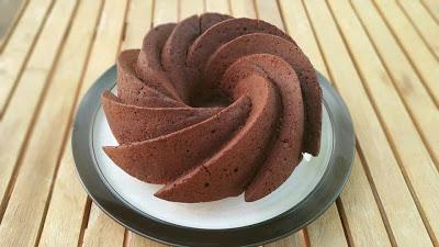 Bundt Cake de chocolate y aguacate